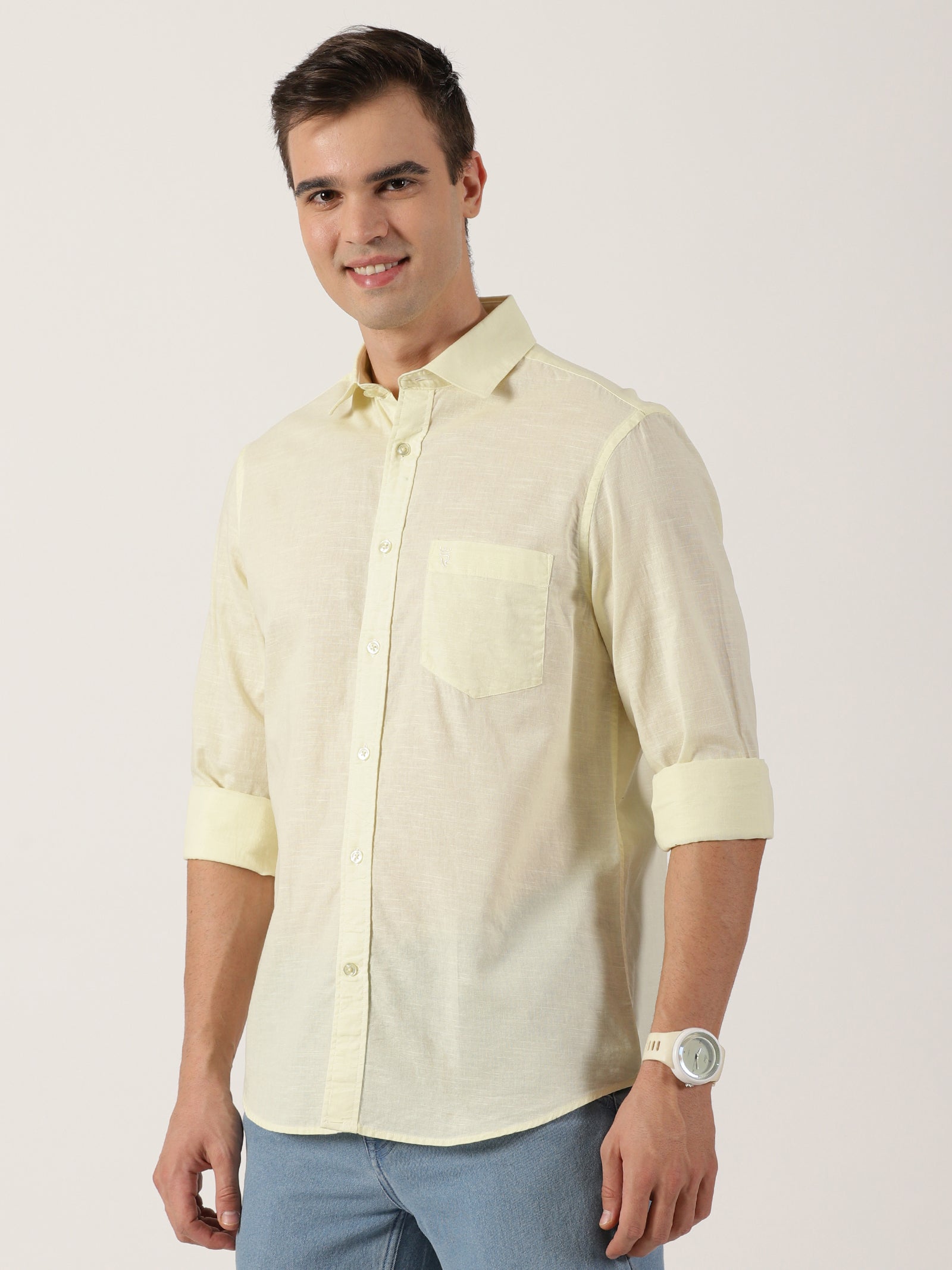 Classic Pastel Yellow Slim-Fit Cotton Shirt for Men