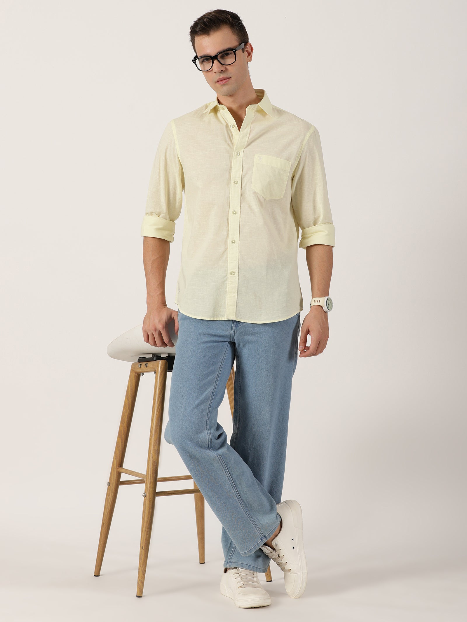 Classic Pastel Yellow Slim-Fit Cotton Shirt for Men
