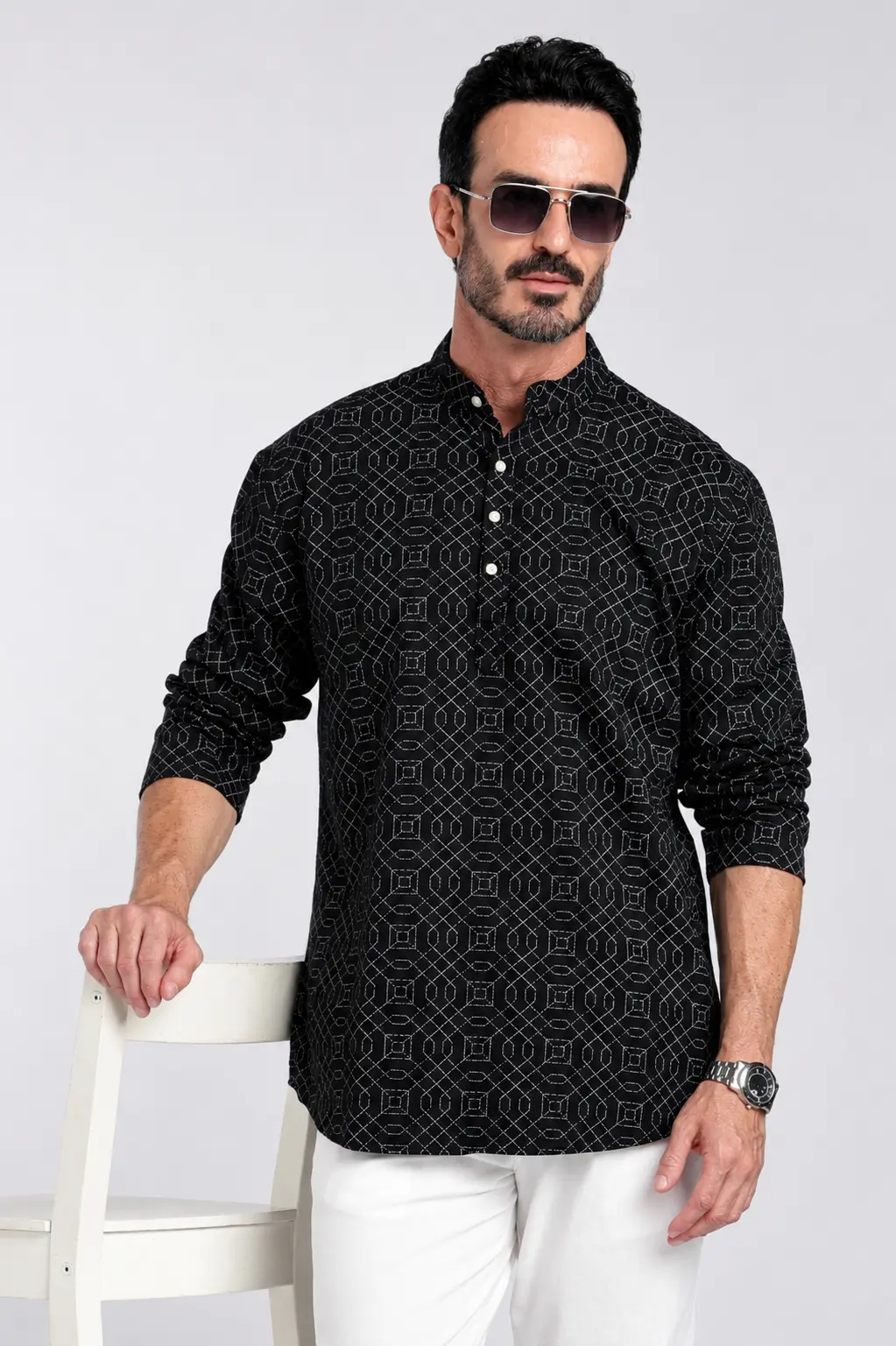 Black Geometric Printed Mandarin Collar Kurta